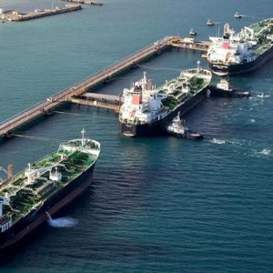 فروش ۴ ماهه نفت ایران ۱۵.۷ میلیارد دلار شد