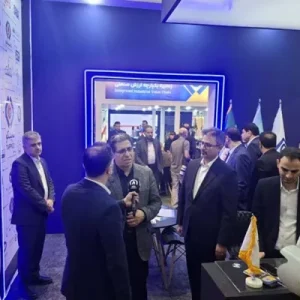 بازدید مدیرعامل شستا از غرفه هلدینگ تاپیکو